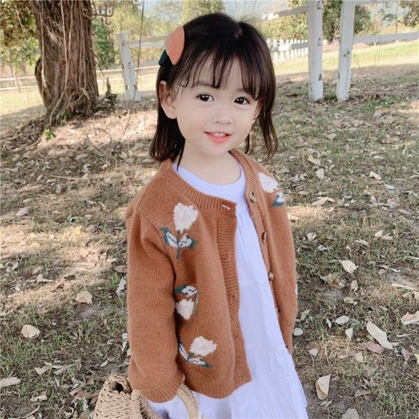 Children's caviar 1-5-year-old girl's treasure children 2020 spring heavy industry flower sweater cardigan