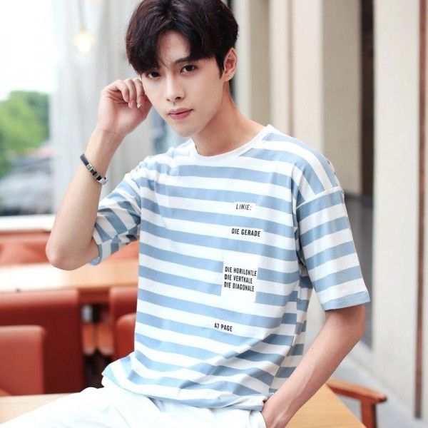 Spring and summer 2020 men's short sleeve T-shirt youth stripe T-shirt loose trend men's clothing factory direct sales
