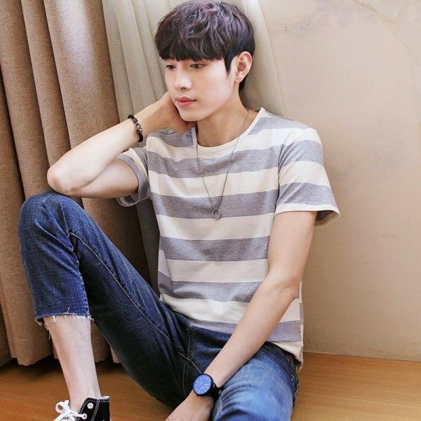 2020 summer men's short sleeve t-shirt men's simple round neck large stripe Korean men's fashion top manufacturer direct sales
