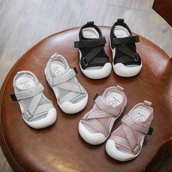 2020 summer new children's shoes 0-1-3-year-old baby's Webbing anti kicking Baotou sandals baby's soft bottom walking shoes
