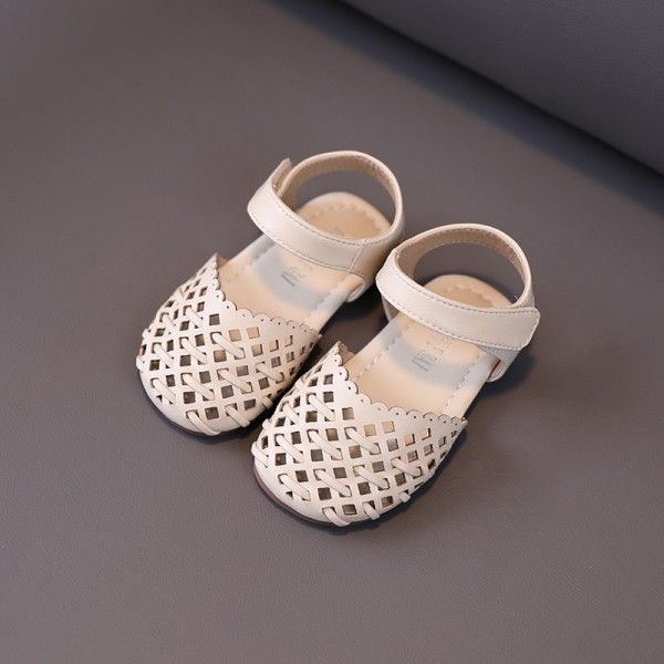Girls' knitting shoes 2020 summer new baby shoes Korean hollow princess shoes Soft Sole Baby walking shoes
