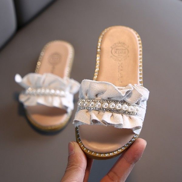 2020 summer new children's slippers Korean pearl girl cool drag soft bottom lace women's shoes antiskid wholesale
