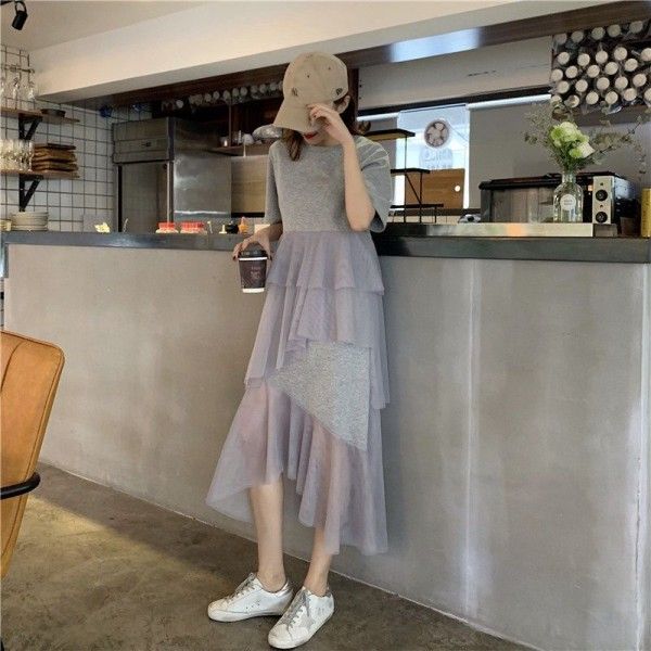 South Korea spring and summer 2020 new women's wear South Korea short sleeve splicing mesh irregular cake dress
