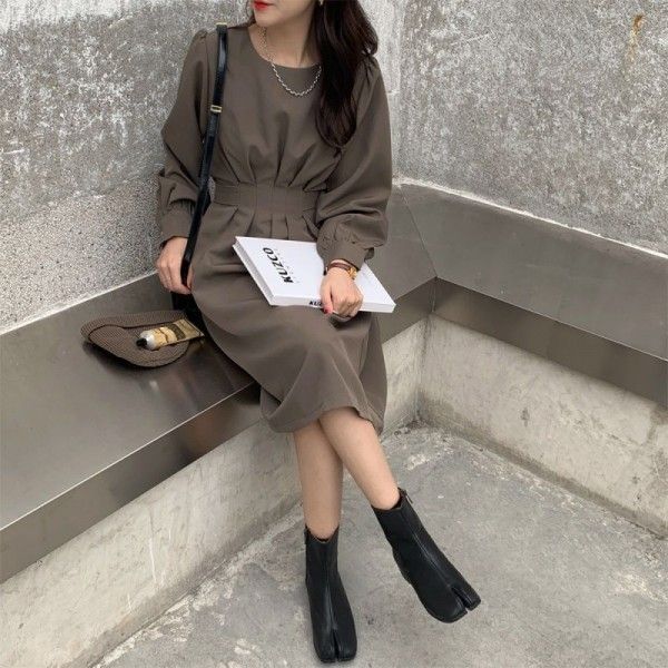 Cross border source of goods: 2020 Korean version, new dark style, fine feel, French retro waist collection dress
