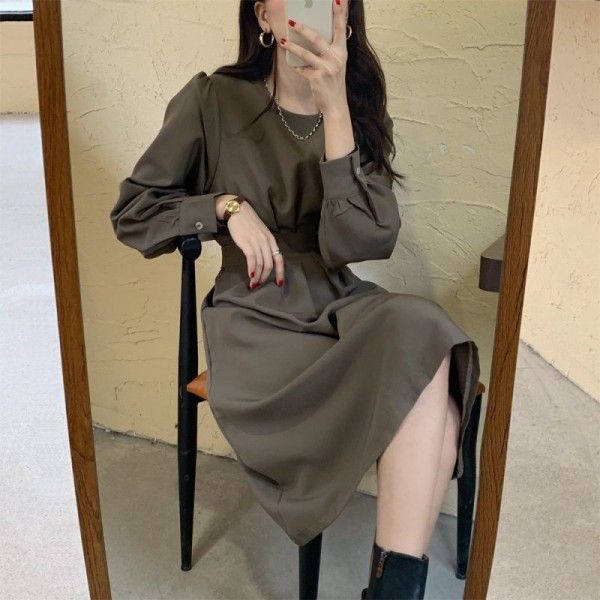 Cross border source of goods: 2020 Korean version, new dark style, fine feel, French retro waist collection dress
