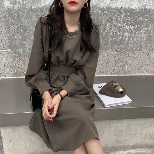 Cross border source of goods: 2020 Korean version, new dark style, fine feel, French retro waist collection dress
