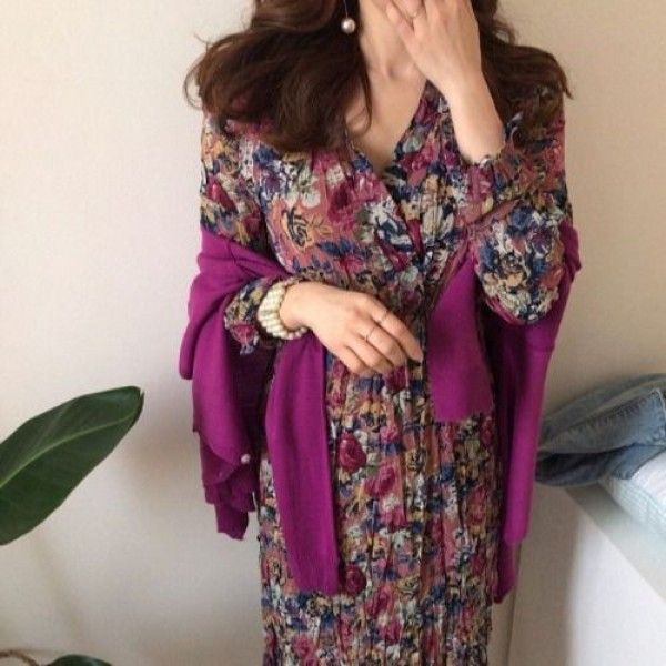 Cross border source 2020 east gate of Korea chic early spring V-neck pleated high waist thin Floral Dress

