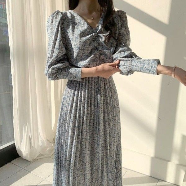 Chic South Korea careful machine pleated small V-neck floral waist show thin pleated long dress woman
