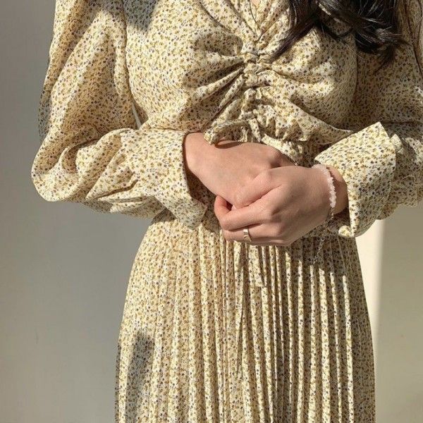 Chic South Korea careful machine pleated small V-neck floral waist show thin pleated long dress woman
