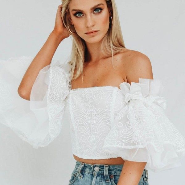 Foreign trade women's dress wrapped chest lace blouse women's fashion in Europe and America sexy self-cultivation off shoulder open navel off back bra top cross border
