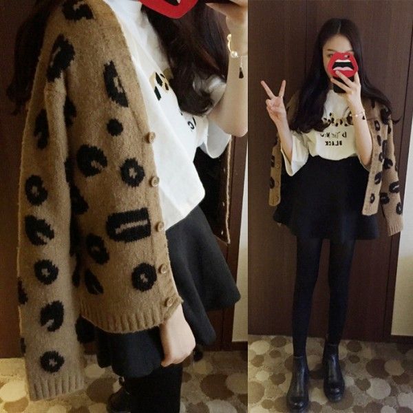 South Korea east gate spring and autumn 2020 women's Korean version of versatile V-neck net red leopard knitted cardigan sweater coat
