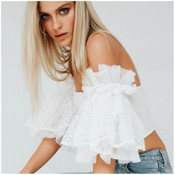 Foreign trade women's dress wrapped chest lace blouse women's fashion in Europe and America sexy self-cultivation off shoulder open navel off back bra top cross border
