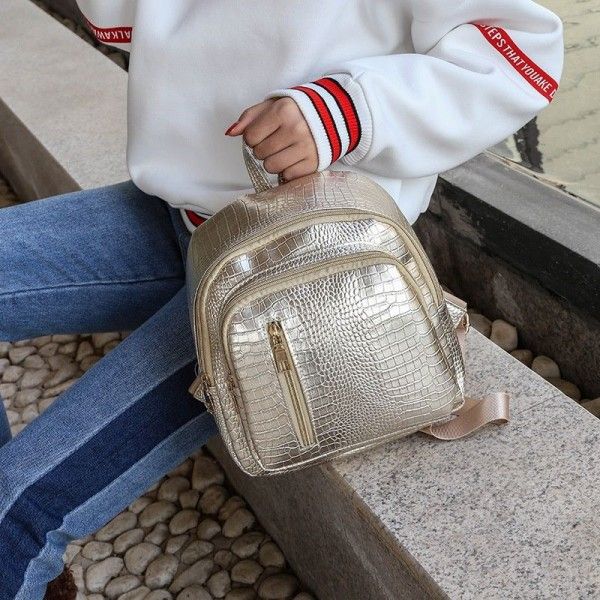 2017 new women's small backpack Korean double shoulder bag crocodile pattern fashion casual double shoulder backpack wholesale