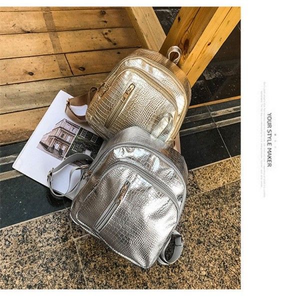 2017 new women's small backpack Korean double shoulder bag crocodile pattern fashion casual double shoulder backpack wholesale