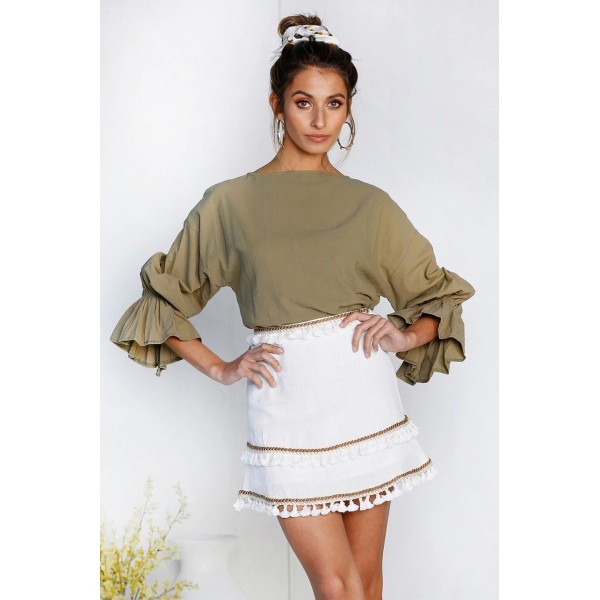 Sumitong new European and American foreign trade women's autumn solid color trumpet sleeve top is available