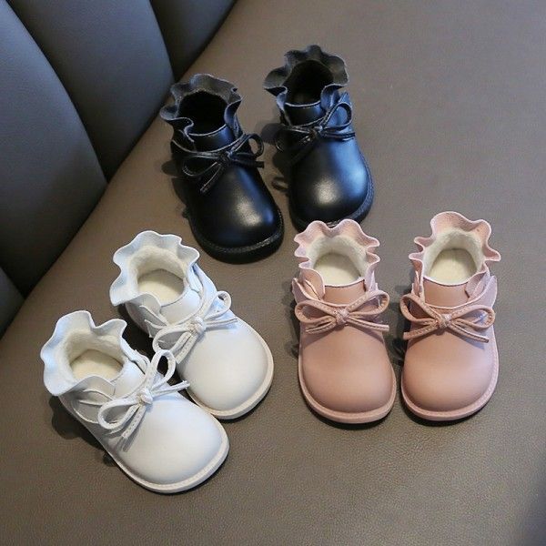 Autumn and winter 2020 new 1-3 year old girl's short boots Toddler Soft soled Plush Princess cotton boots Korean baby shoes 