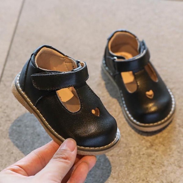 Spring and autumn girls leather shoes 2020 new leather baby walking shoes