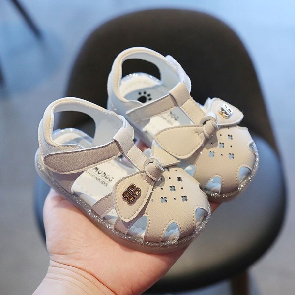 Summer 0-1-2 year old girl's sandals girl's baby soft soled walking shoes children's Baotou princess shoes children's shoes 