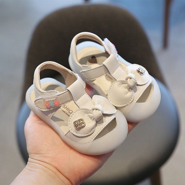 Summer 1-2 year old girl's sandals girl's baby soft bottom walking shoes children's Baotou anti kick princess shoes 