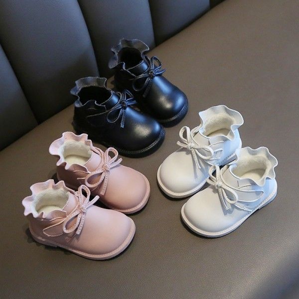 Autumn and winter 2020 new 1-3 year old girl's short boots Toddler Soft soled Plush Princess cotton boots Korean baby shoes 