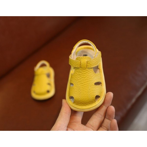 2020 new leather baby walking shoes sandals female 0-1-3 years old male summer soft sole Baotou wholesale
