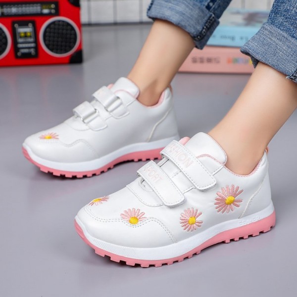 Spot 2020 autumn neutral artificial leather cute children's Little Daisy sports shoes Velcro waterproof children's shoes