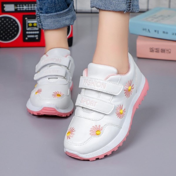 Spot 2020 autumn neutral artificial leather cute children's Little Daisy sports shoes Velcro waterproof children's shoes