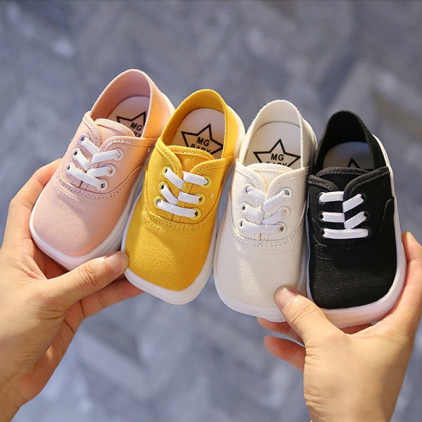 2020 new girls' one foot cloth shoes children spring and autumn summer canvas shoes Korean Board Shoes Boys' little white shoes