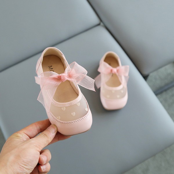 New children's shoes in spring and summer of 2021