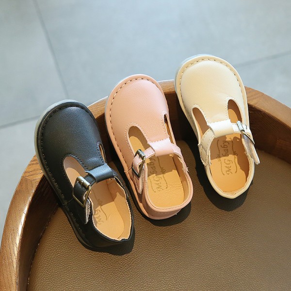 New children's shoes in spring and summer of 2021