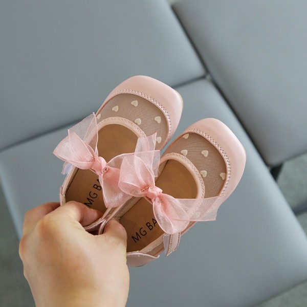 New children's shoes in spring and summer of 2021