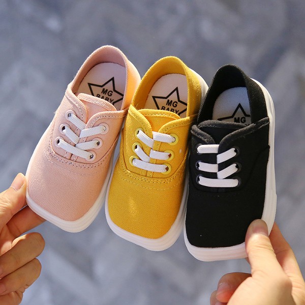 2020 new girls' one foot cloth shoes children spring and autumn summer canvas shoes Korean Board Shoes Boys' little white shoes