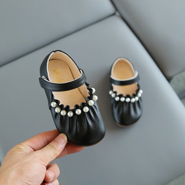 Lady princess shoes 2021 summer fashion Velcro soft bottom Doudou shoes Korean style pearl single shoes small leather shoes