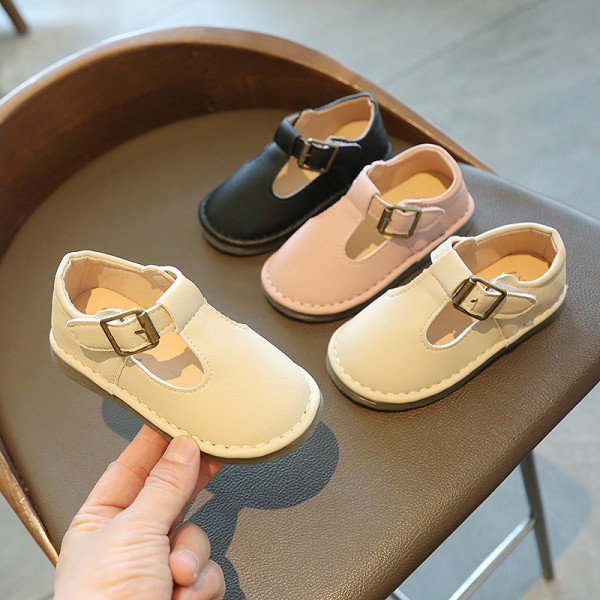 New children's shoes in spring and summer of 2021