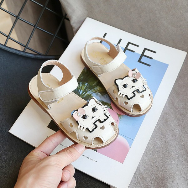 Girls' sandals 2020 new cartoon Baotou beach shoes for middle and small children