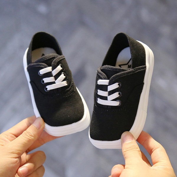 2020 new girls' one foot cloth shoes children spring and autumn summer canvas shoes Korean Board Shoes Boys' little white shoes