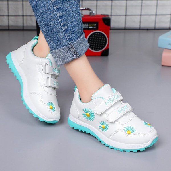 Spot 2020 autumn neutral artificial leather cute children's Little Daisy sports shoes Velcro waterproof children's shoes