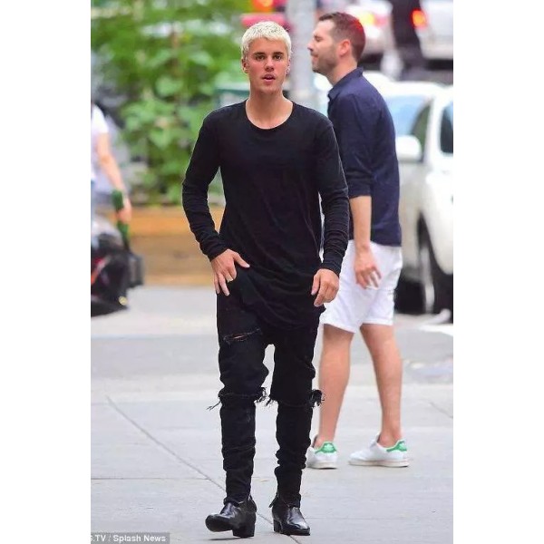 Bieber's same jeans men's trendy high street fog style knife cut beggar's hole zipper slim legged Pants Black