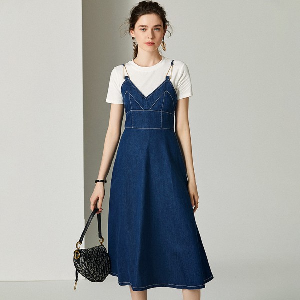 1907209 fashionable and elegant age reducing artifact T-shirt + suspender waist tucked jeans skirt two piece suit spring and summer girl 