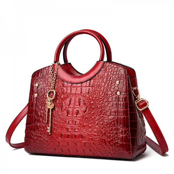 Alligator lady's handbag new European and American retro shoulder bag high grade fashion leisure messenger bag