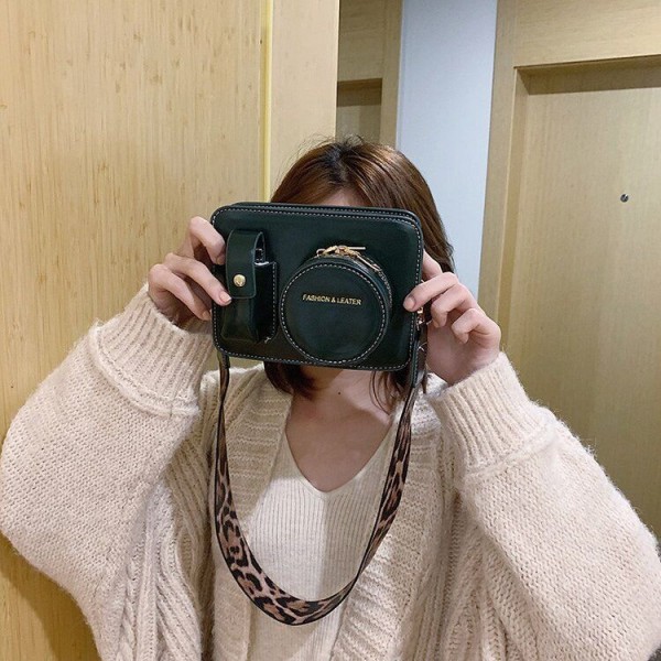 New retro camera bag in spring 2020