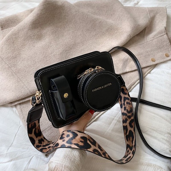 New retro camera bag in spring 2020