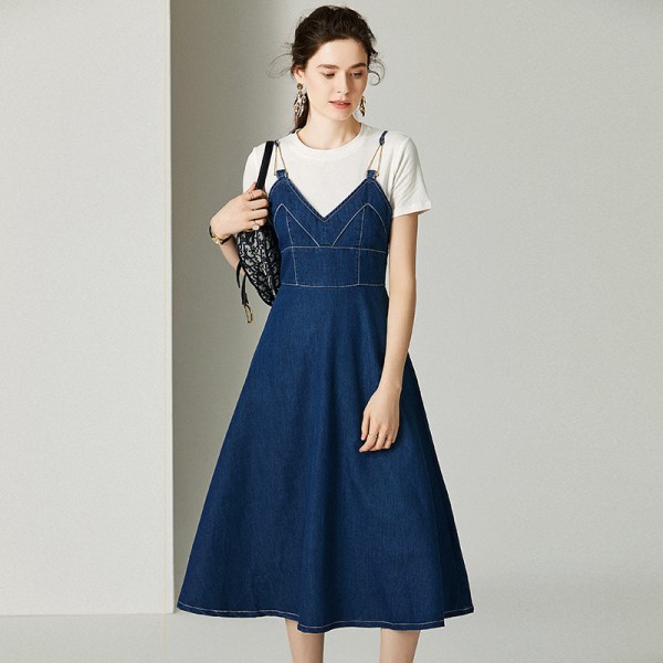 1907209 fashionable and elegant age reducing artifact T-shirt + suspender waist tucked jeans skirt two piece suit spring and summer girl 