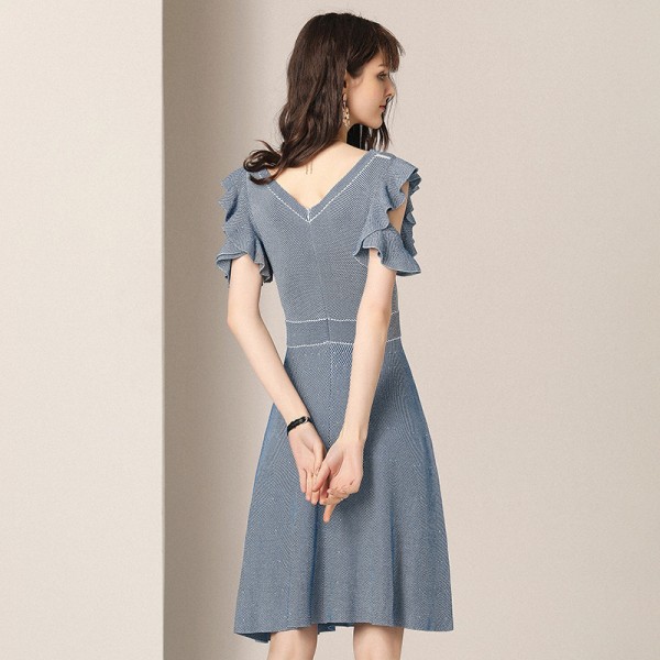 [tail goods handling] 1917111 tail goods handling does not return does not change does not mind does not pat the dress 