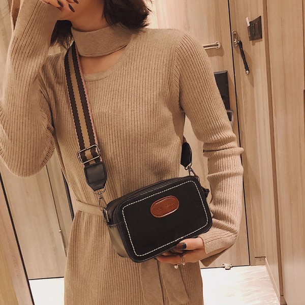 Personality, fashion, simplicity, little Fang Bao Sen is a European and American retro women's bag 2021, a new one shoulder slung women's bag