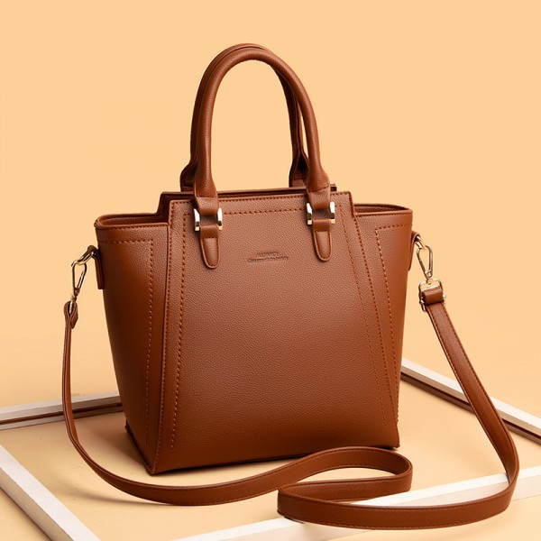 Foreign trade autumn and winter new women's bag women's handbag European and American trend big bag fashion retro one shoulder women's bag