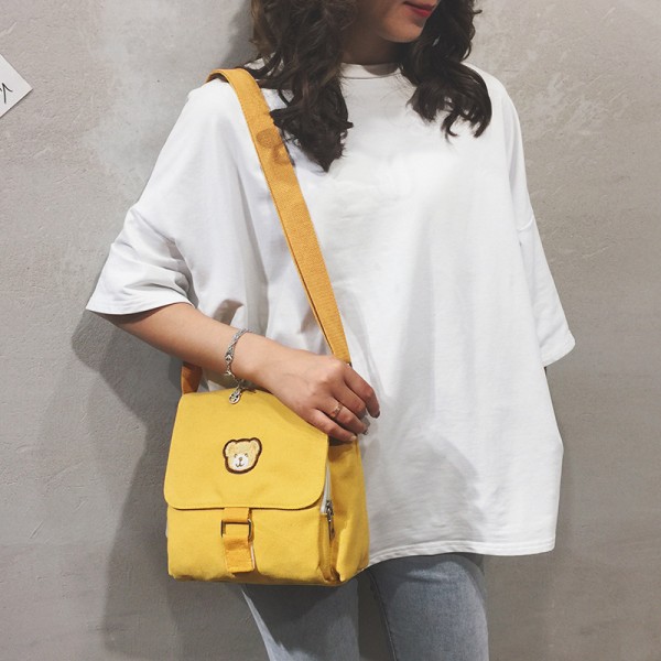 New style Japanese soft girl cute little bag old fashion girl student bag embroidered bear Canvas Bag Girl messenger bag