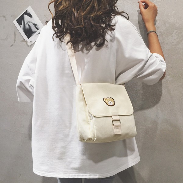 New style Japanese soft girl cute little bag old fashion girl student bag embroidered bear Canvas Bag Girl messenger bag