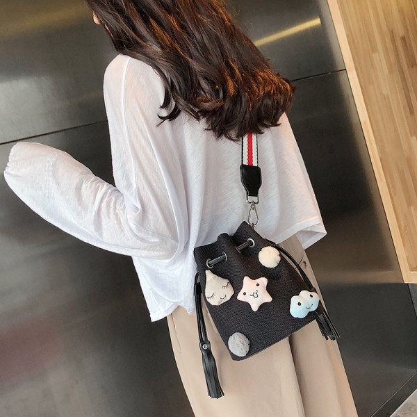 2019 new women's bag Korean version slanting bucket bag xiaoxiangfeng shoulder bag women's handbag