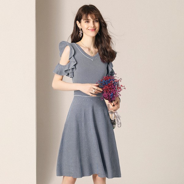 [tail goods handling] 1917111 tail goods handling does not return does not change does not mind does not pat the dress 